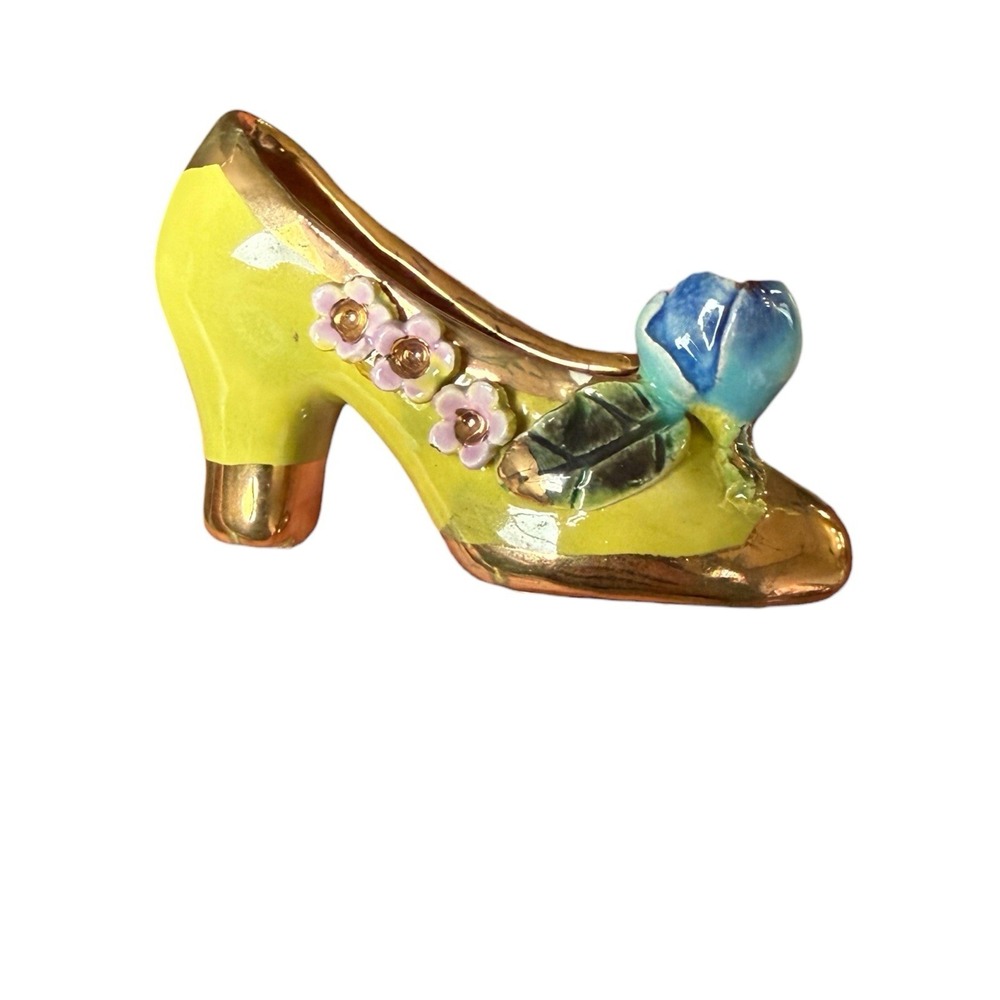 Vintage Yellow Ceramic Miniature Shoe w/ Applied Flowers‎ & Gold Trim